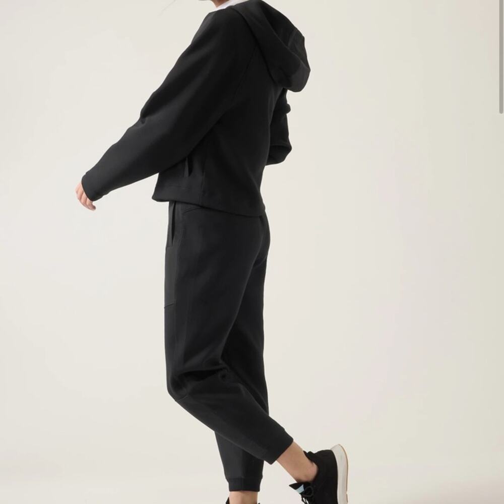 NWT Athleta Get Set Black Loose Fit Jogger Pull On Pants M - Picture 3 of 7